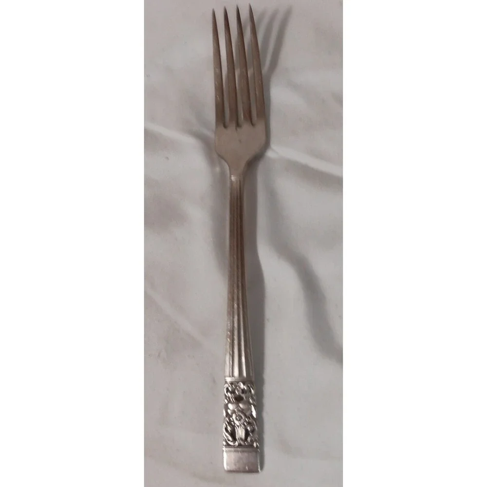 Vintage Oneida Community Dinner Fork Replacement Silver Plate‎ Coronation READ